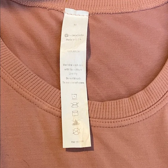 Sleeveless Pink Women's Top - Picture 2 of 3